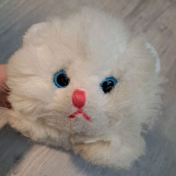 Vintage 1980 GUND White Twinkles Kitten Cat Fluffy Bell Tail Stuffed Toy Plush - Picture 1 of 6